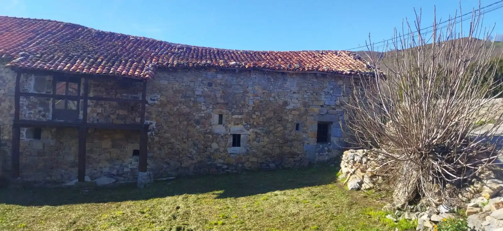Vista exterior de Casa adosada en venta en Ramales de la Victoria con Jardín privado y Balcón