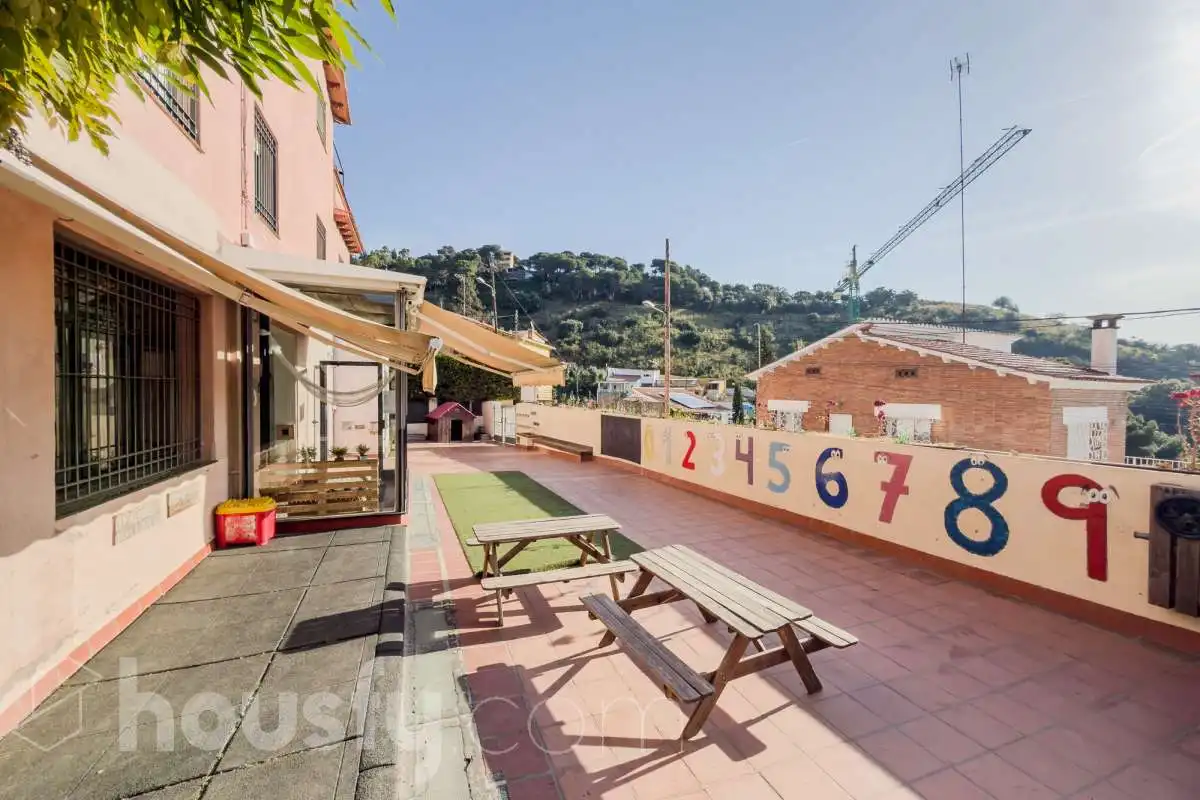 Terraza de Casa o chalet en venta en Barcelona con Aire acondicionado, Calefacción y Jardín privado