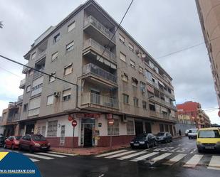 Vista exterior de Estudi en venda en Torrevieja amb Terrassa i Moblat