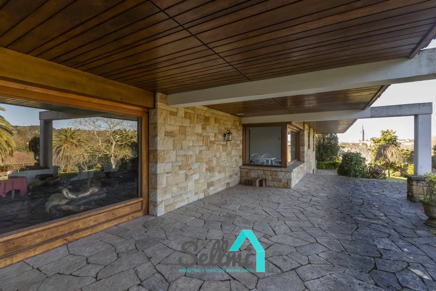 Terrassa de Casa o xalet en venda en Gijón  amb Aire condicionat, Jardí privat i Parquet