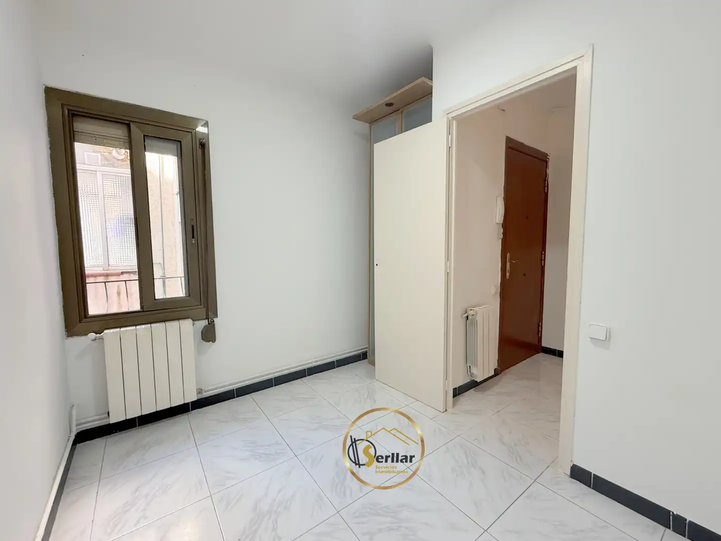 Piso en venta en Sabadell con Calefacción y Microondas