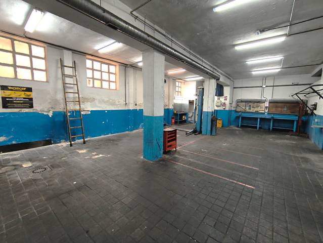 Local comercial en Venta en Calle de Mercedes Arteaga en Opañel