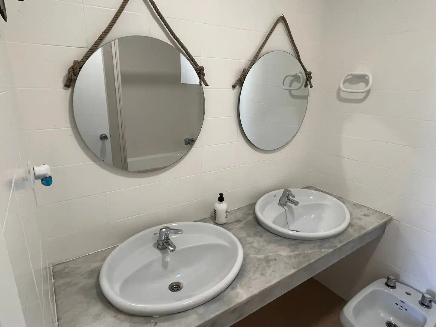 Baño de Piso en venta en Roquetas de Mar con Terraza, Amueblado y Horno