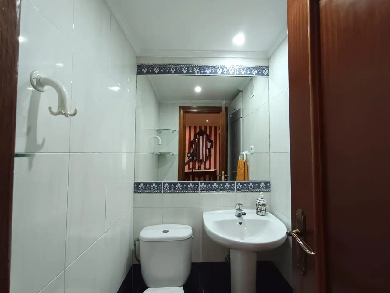 Baño de Piso en venta en Madrid con Aire acondicionado, Calefacción y Jardín privado