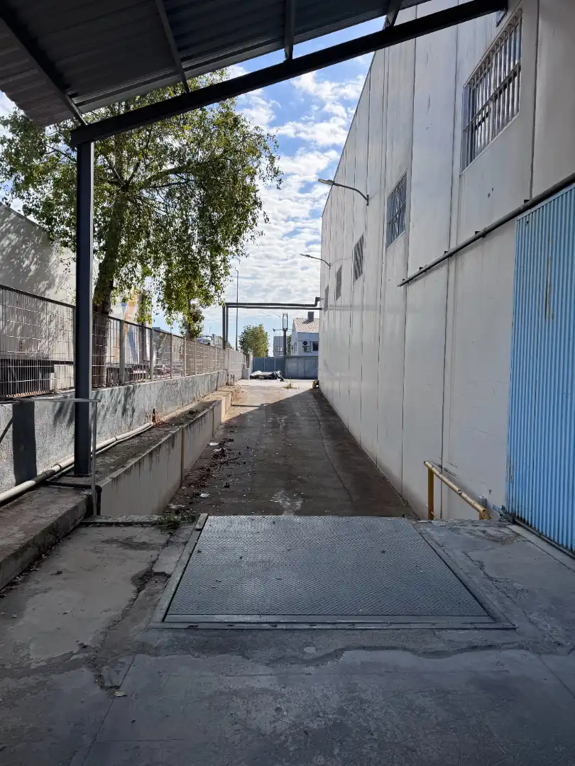 Exterior view of Industrial buildings for rent in Ceutí