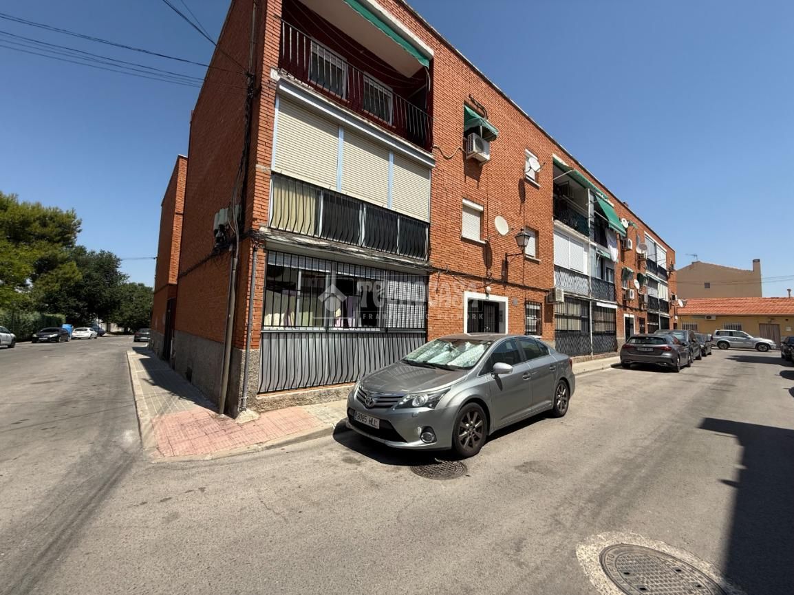 Vista exterior de Piso en venta en Torres de la Alameda