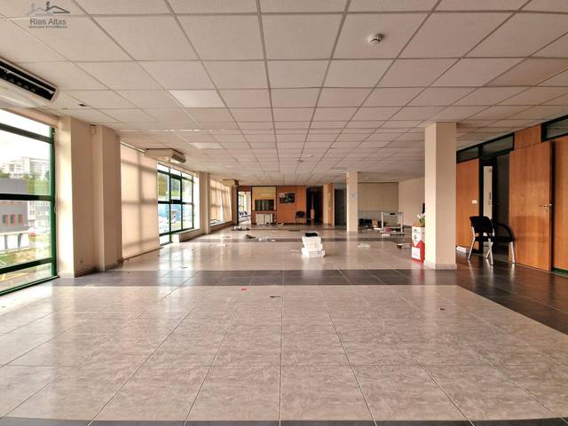 Oficina en Alquiler en Calle POCOMACO AV 3 en Someso - Matogrande