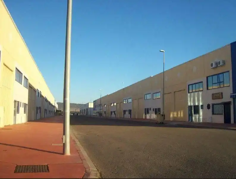 Industriegebäude zum Verkauf in Calle Reino Unido, imagen 2