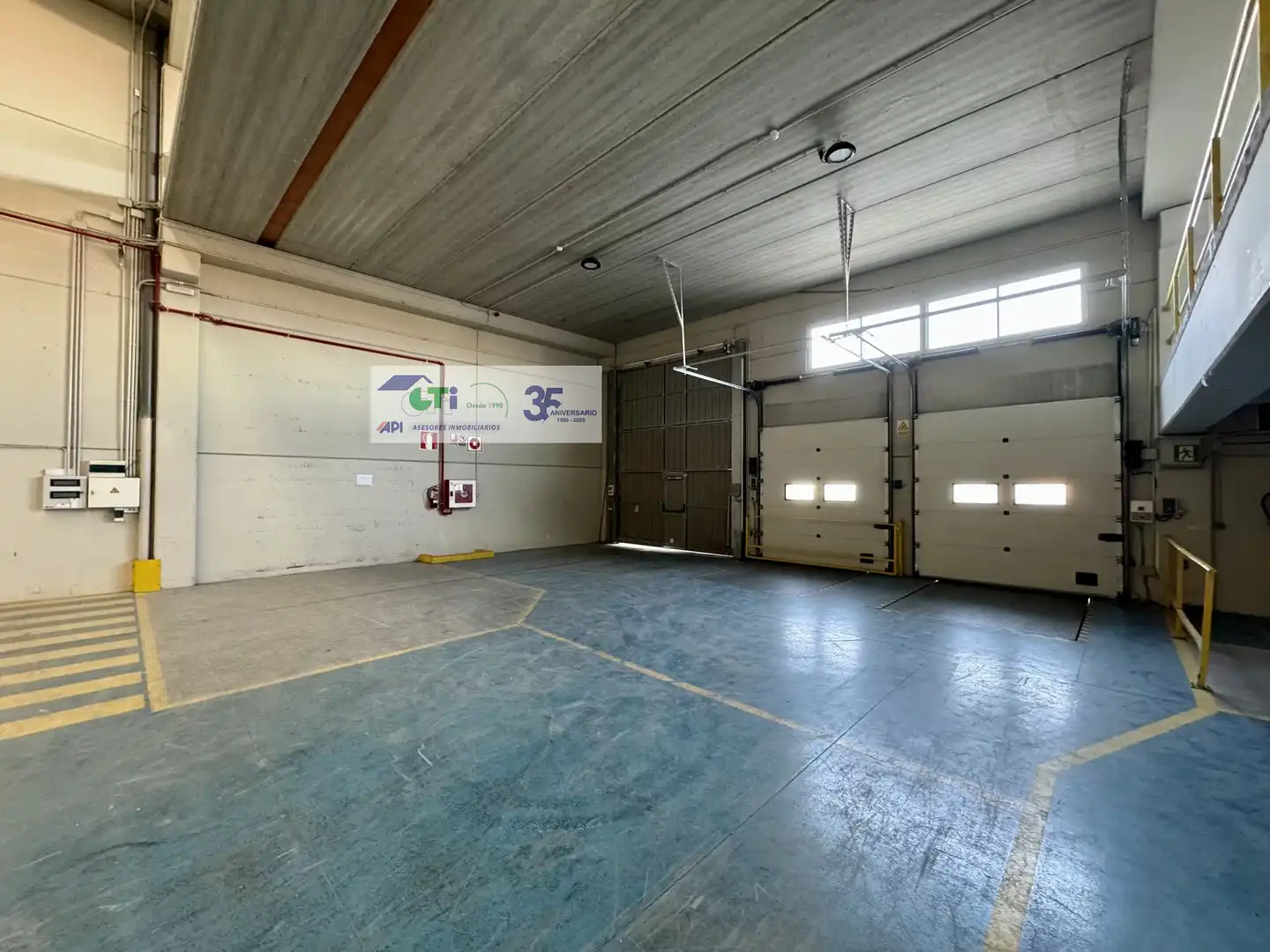 Industrial buildings for rent in La Muela