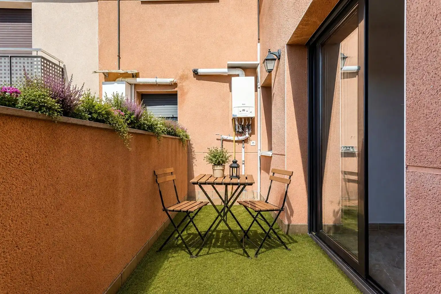 Terrasse von Wohnung zum Verkauf in Vilanova del Camí mit Heizung, Terrasse und Balkon