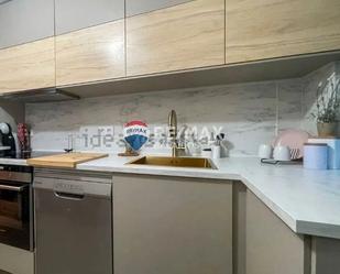 Kitchen of Flat for sale in Vigo   with Heating and Storage room