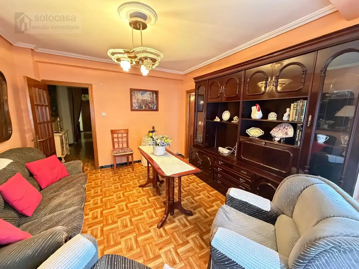 Sala d'estar de Pis en venda en Valladolid amb Moblat