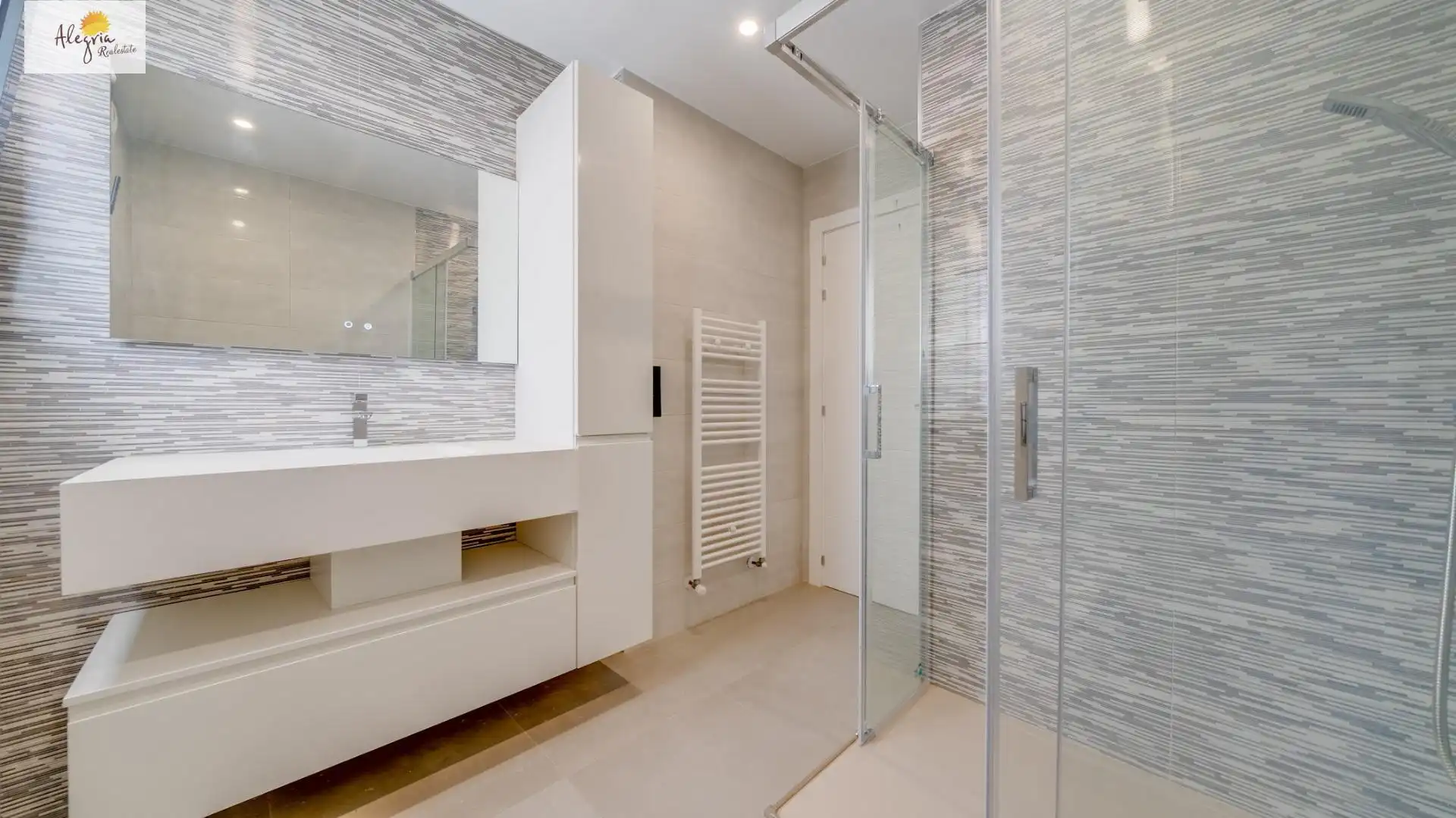 Villa mit Pool zum Verkauf in Marisol Park - Ortembach - Los Almendros, imagen 16