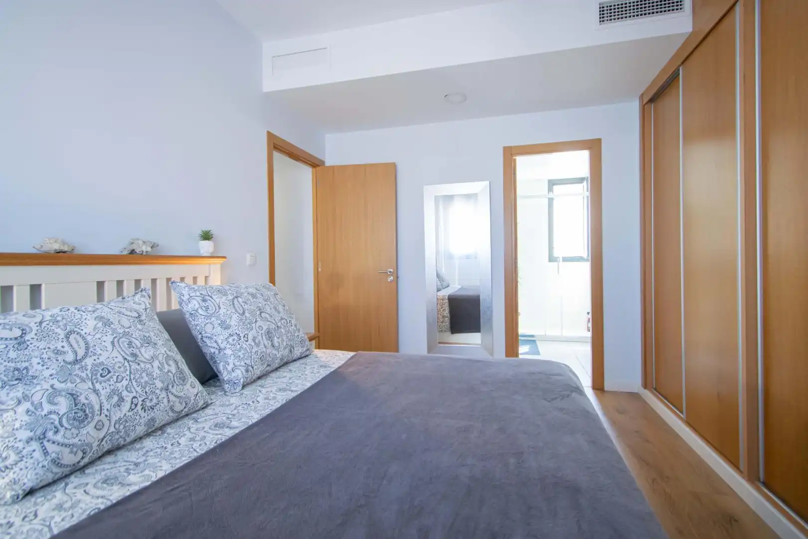 Habitación de Piso en venta en Sevilla con Aire acondicionado, Calefacción y Terraza