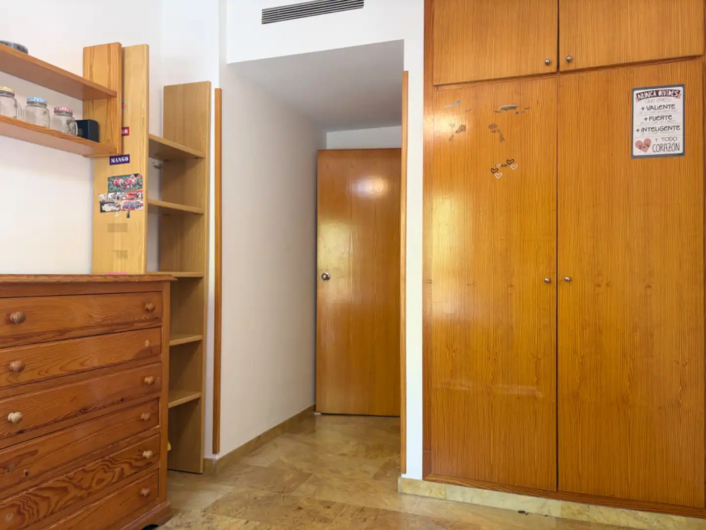 Maisonette zum Verkauf in Murcia mit Klimaanlage, Terrasse und Abstellraum