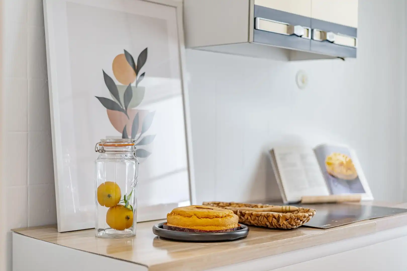 Kitchen of Flat for sale in Madrid  with Air Conditioner, Terrace and Balcony