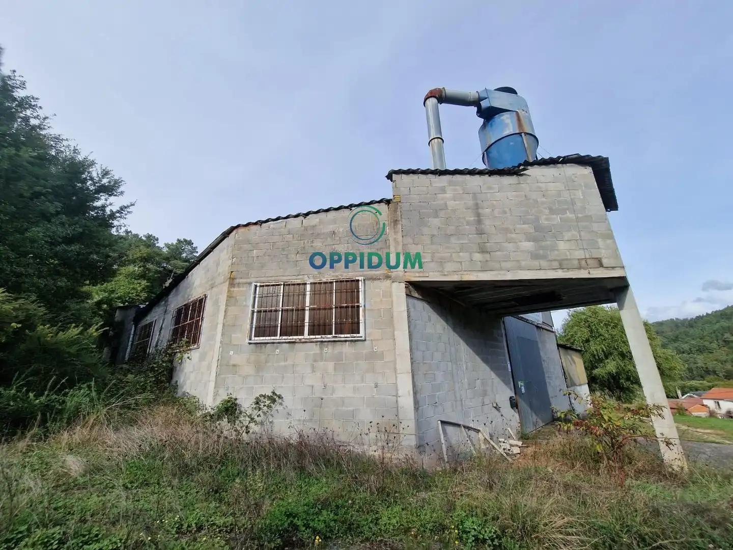 Exterior view of Industrial buildings for sale in Touro