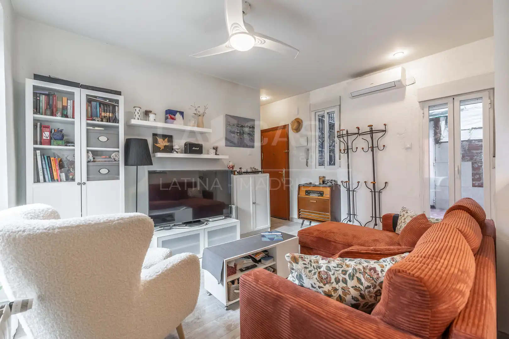 Sala de estar de Piso en venta en Madrid con Calefacción y Balcón