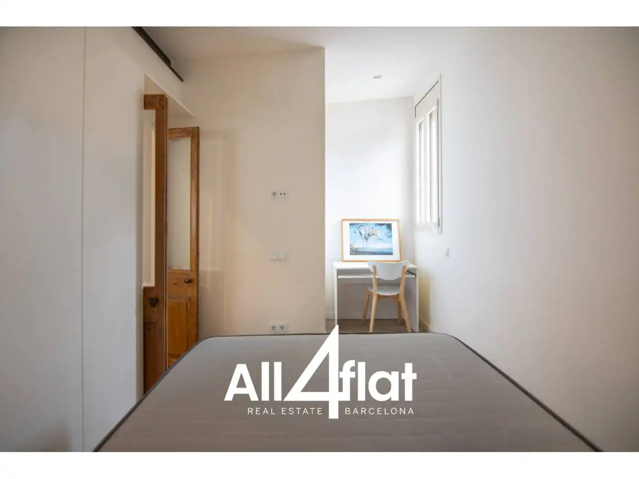 Bedroom of Flat for sale in Barcelona  with Air Conditioner, Parquet flooring and Terrace