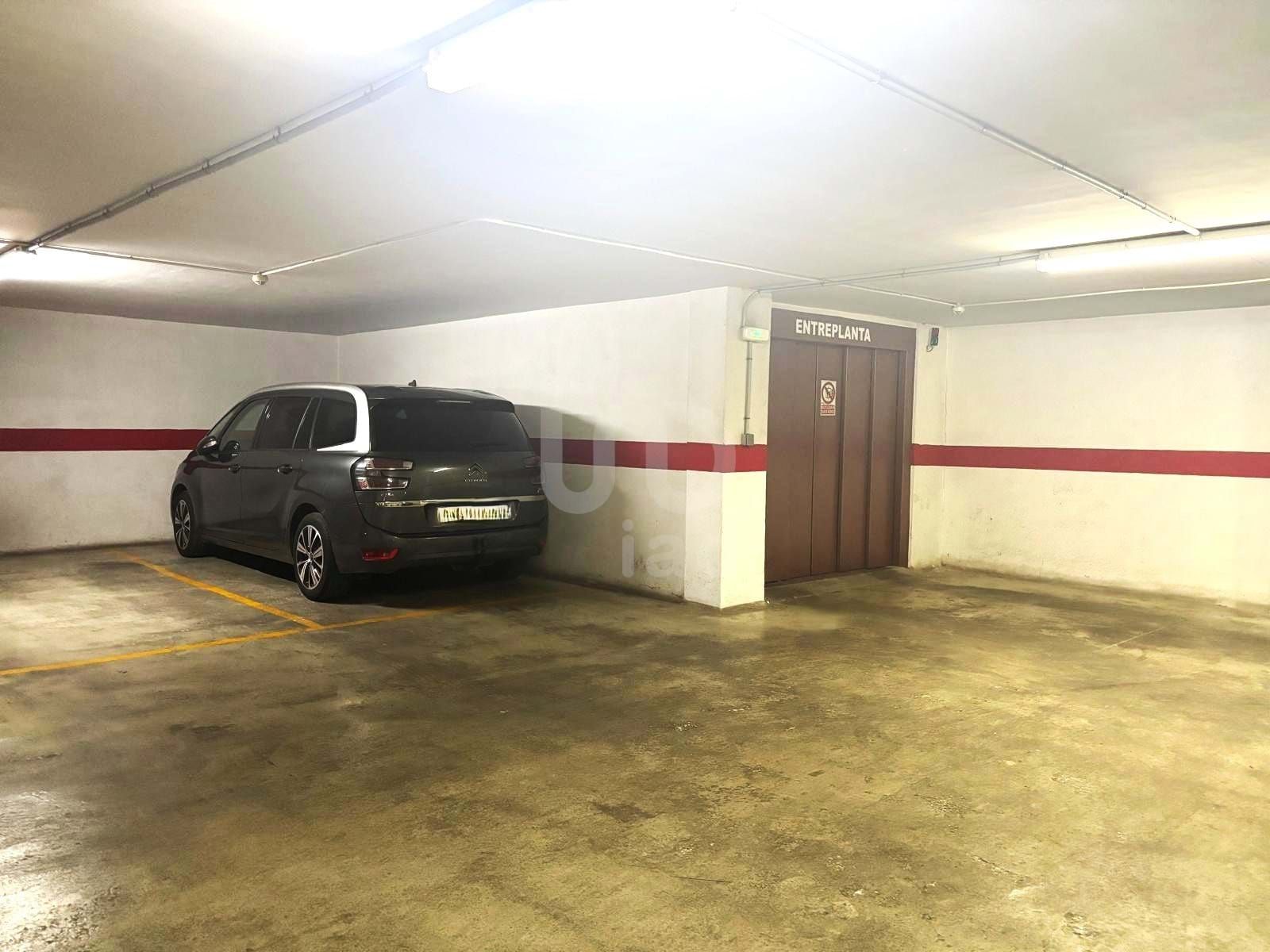 Aparcament de Garatge en venda en Dénia