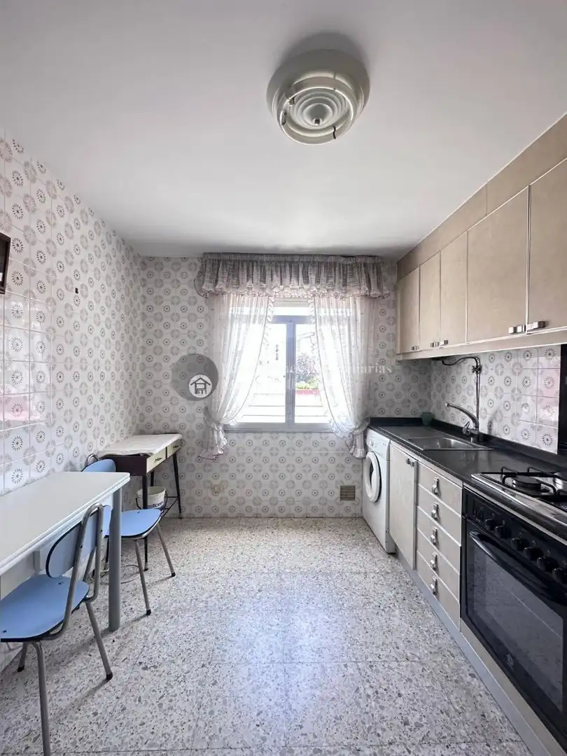 Cocina de Piso en venta en Verín, Ourense