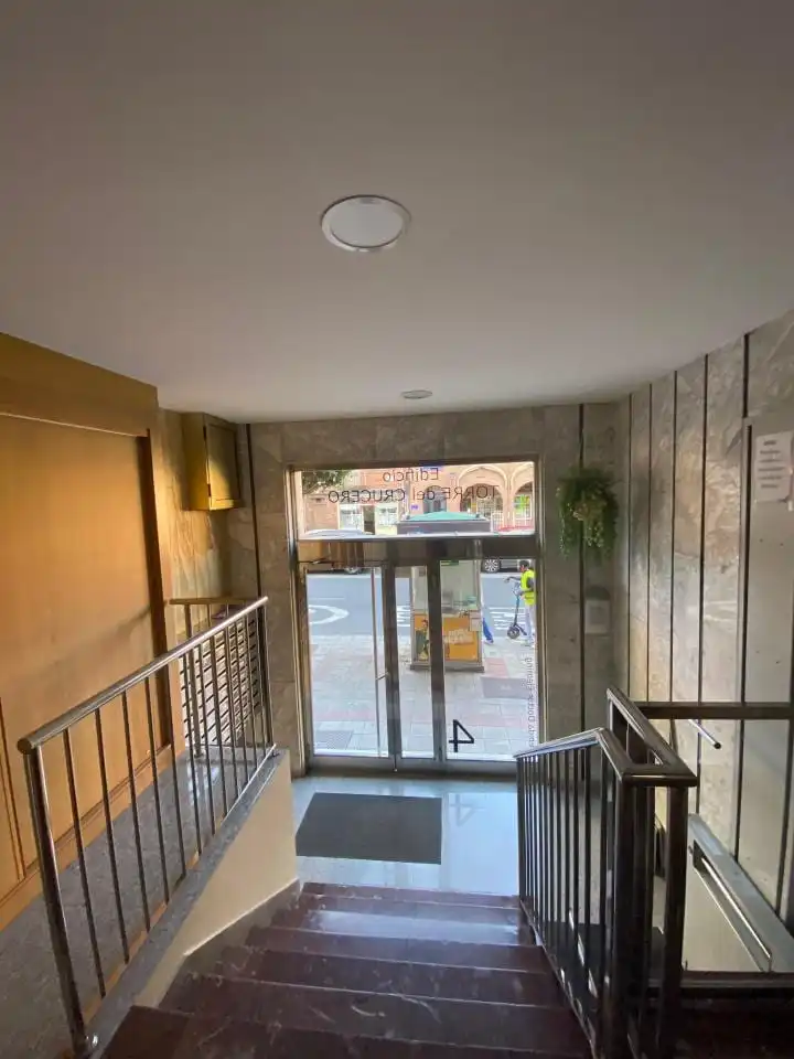 Oficina de lloguer a Calle Doctor Fleming 4 1º B 3 24009 Leon, Crucero