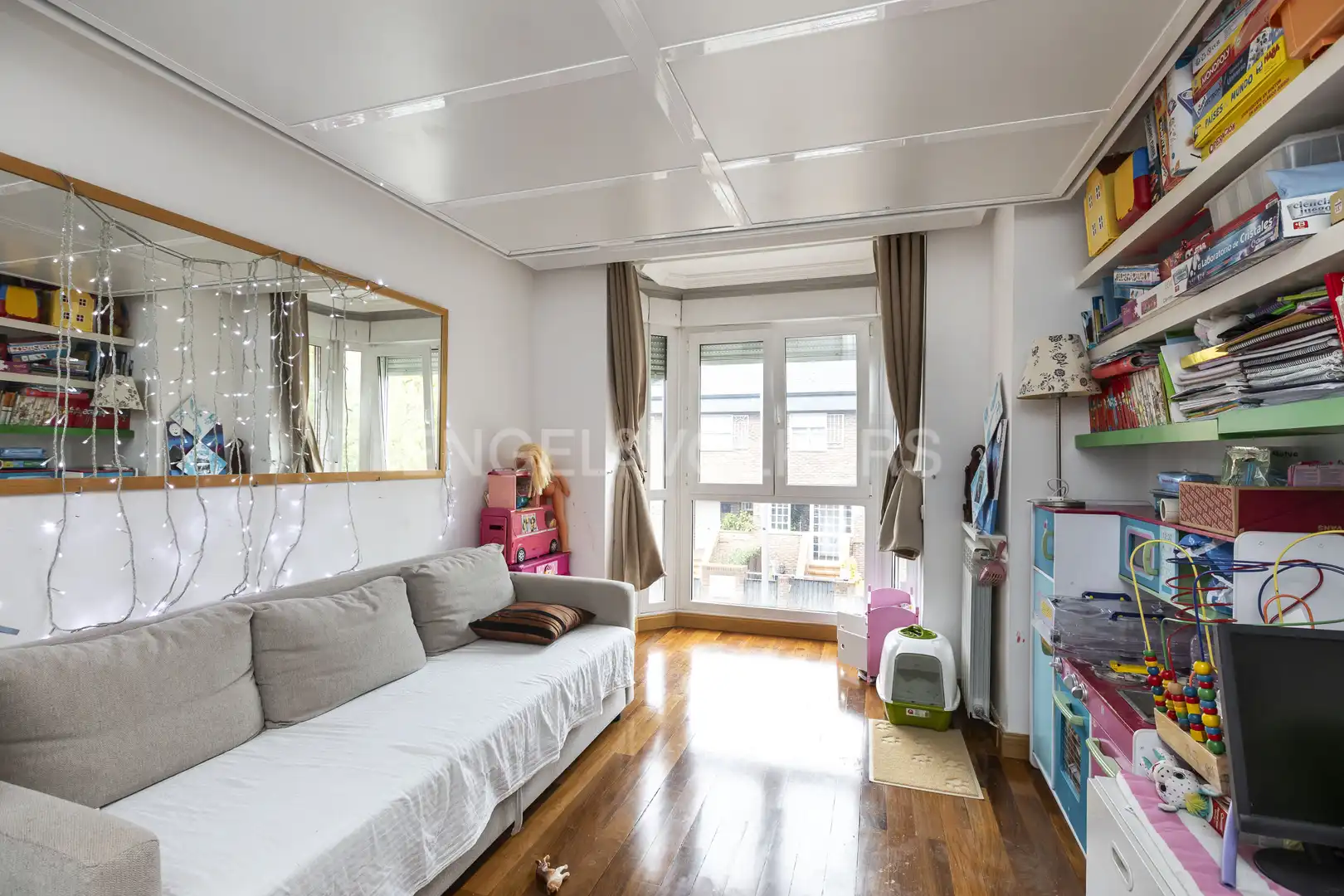 Habitación de Casa o chalet en venta en Madrid con Aire acondicionado, Calefacción y Jardín privado