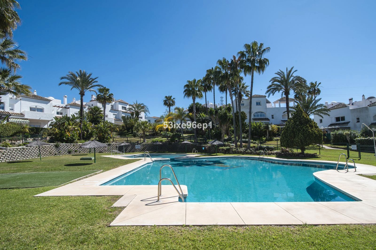Garden of Single-family semi-detached for sale in Estepona  with Terrace, Furnished and Community pool