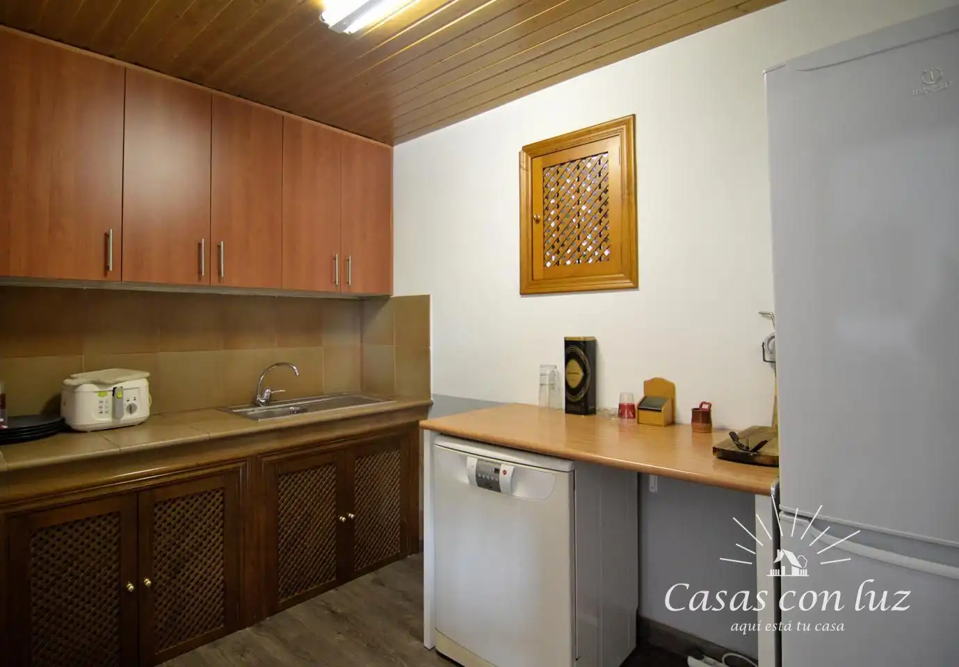 Cuina de Casa o xalet en venda en Zaragoza amb Aire condicionat, Calefacció i Jardí privat