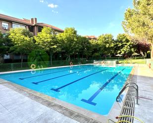 Piscina de Planta baixa de lloguer en Pozuelo de Alarcón