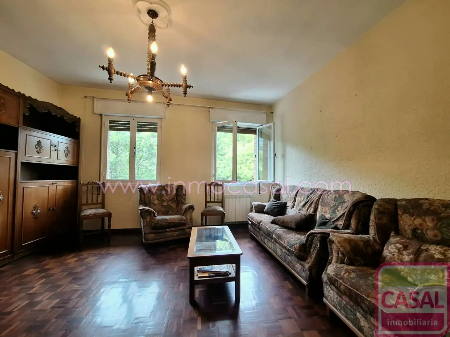 Sala de estar de Piso en venta en Mieres (Asturias) con Calefacción y Amueblado