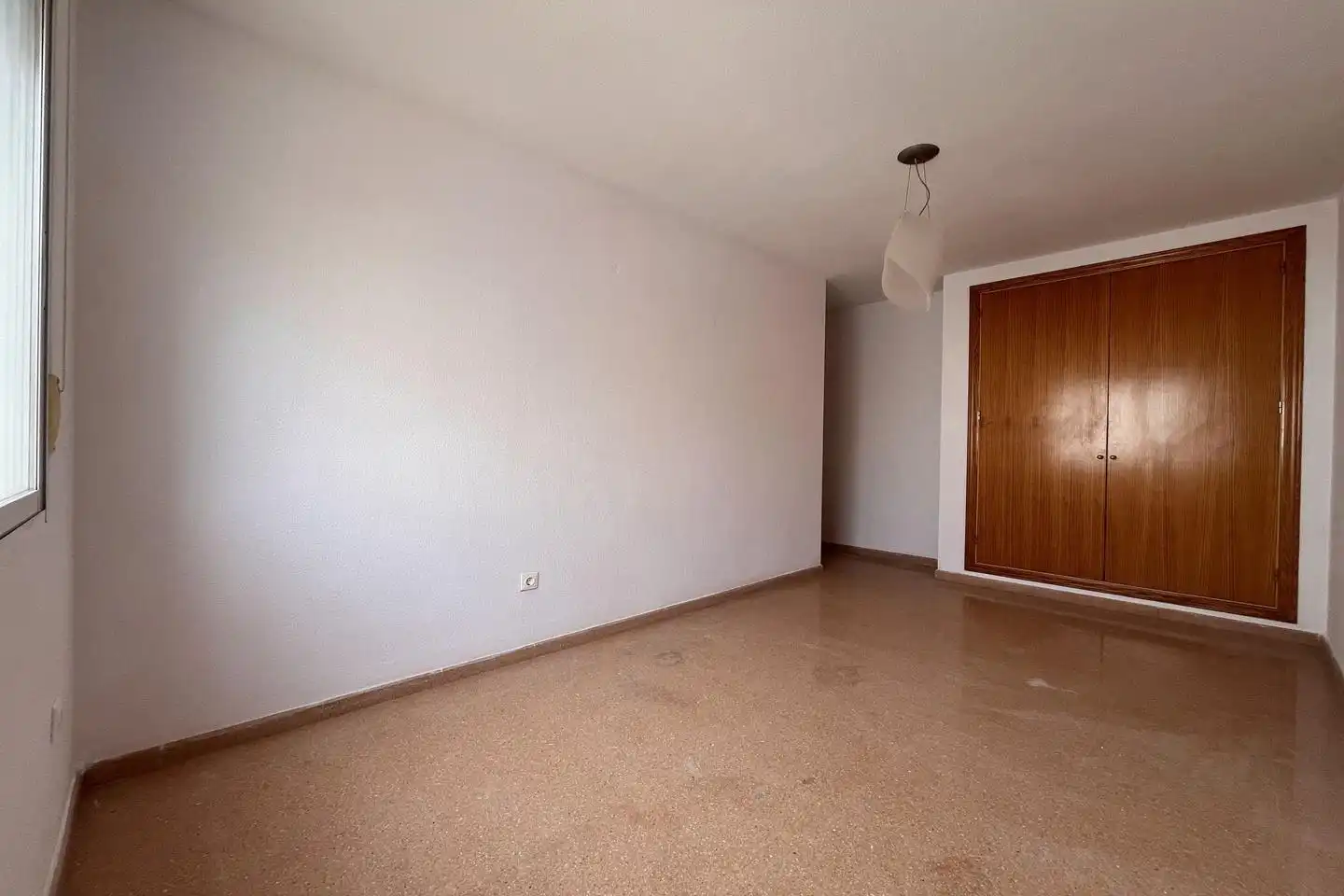 Habitación de Apartamento en venta en Villajoyosa / La Vila Joiosa con Terraza y Alarma