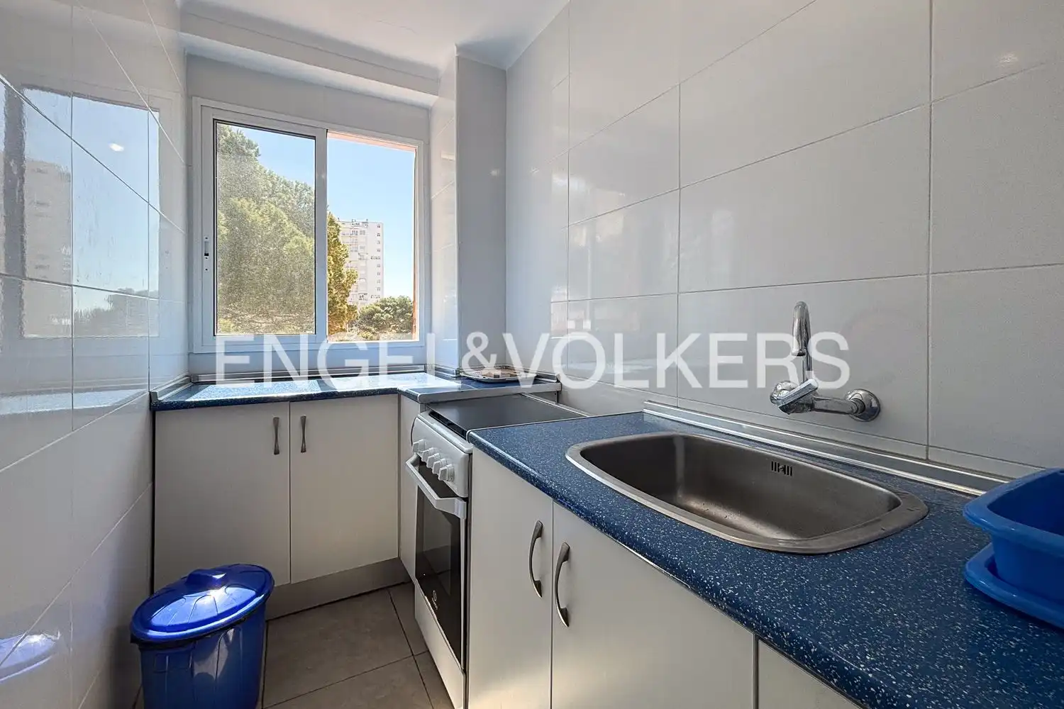 Kitchen of Flat for rent in Cullera  with Heating, Furnished and Balcony
