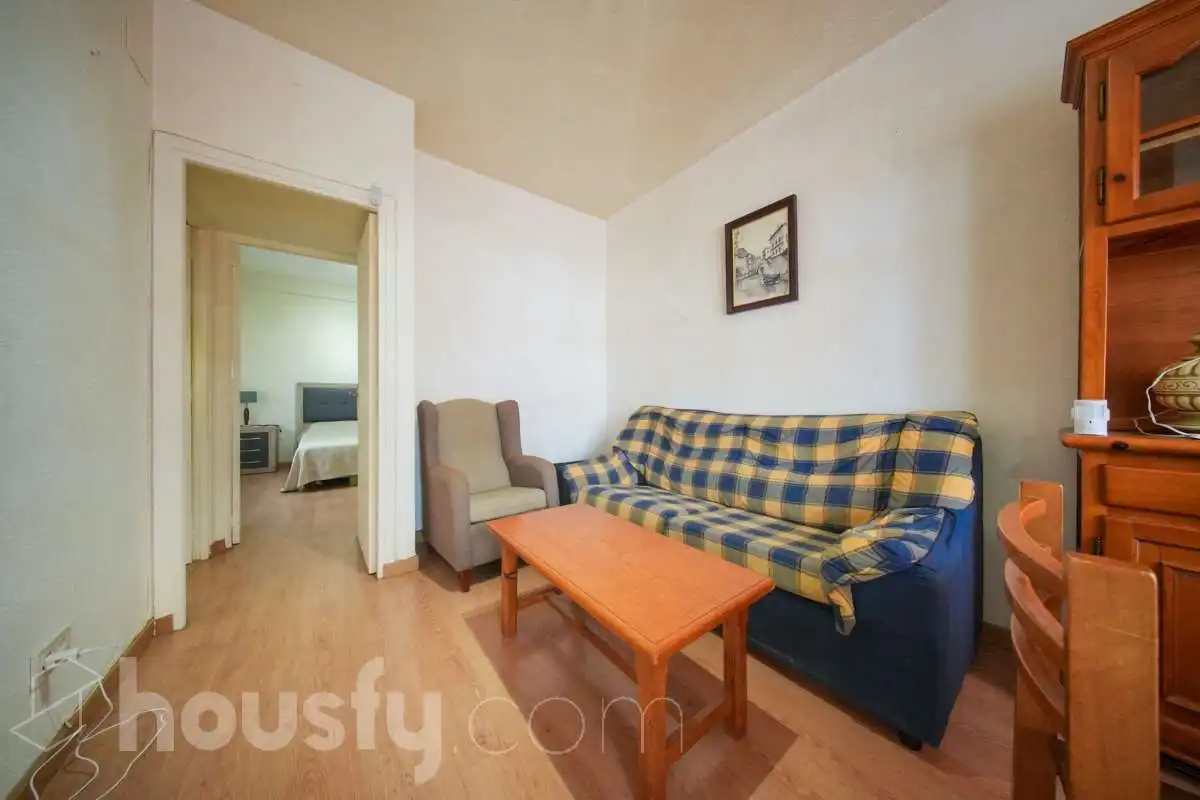 Living room of Flat for sale in Madrid  with Terrace, Furnished and Balcony