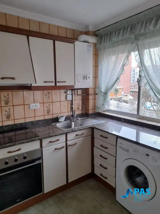 Kitchen of Flat for rent in Santander  with Heating and Furnished