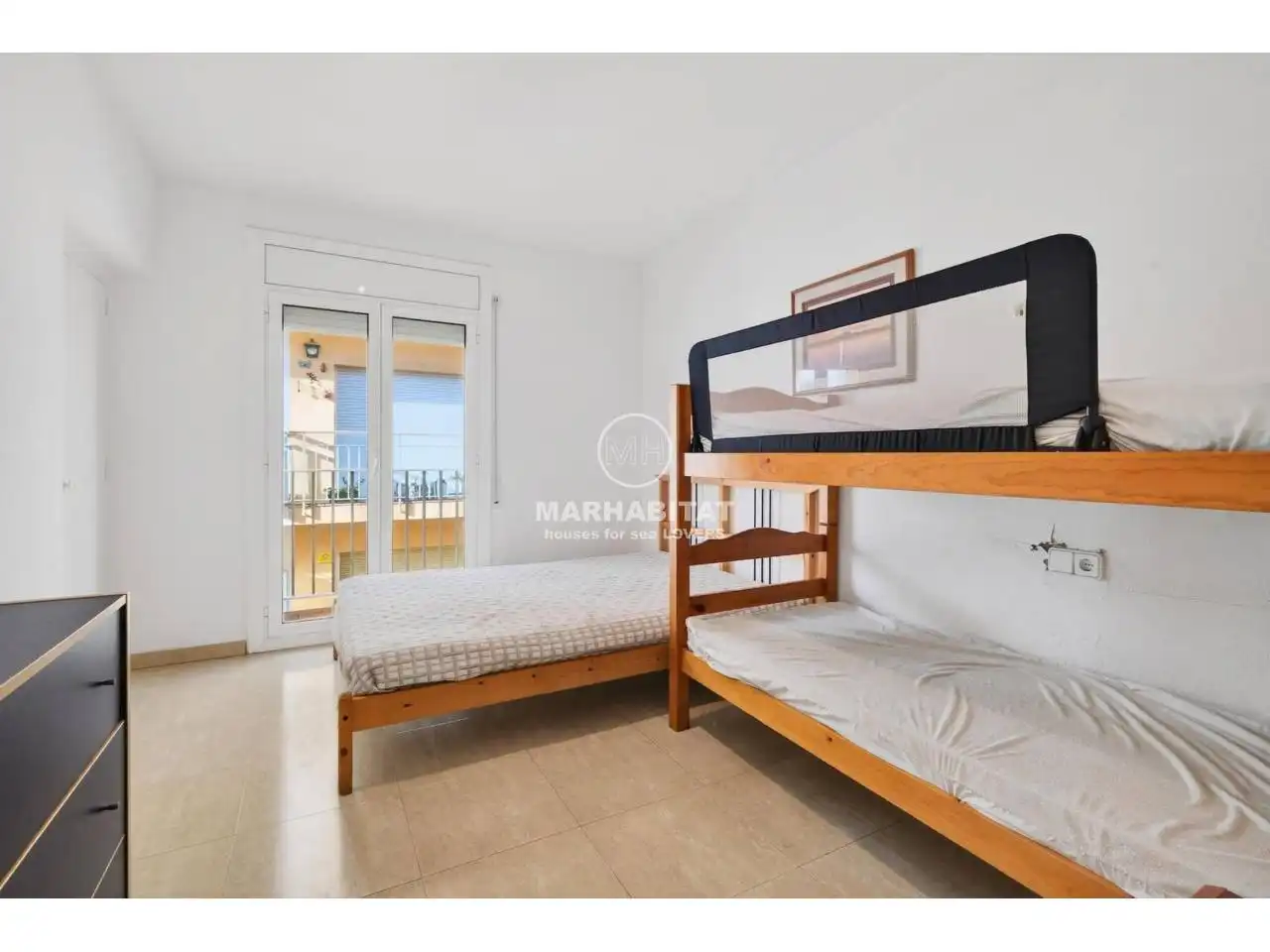 Habitación de Casa o chalet en venta en L'Escala con Terraza y Amueblado