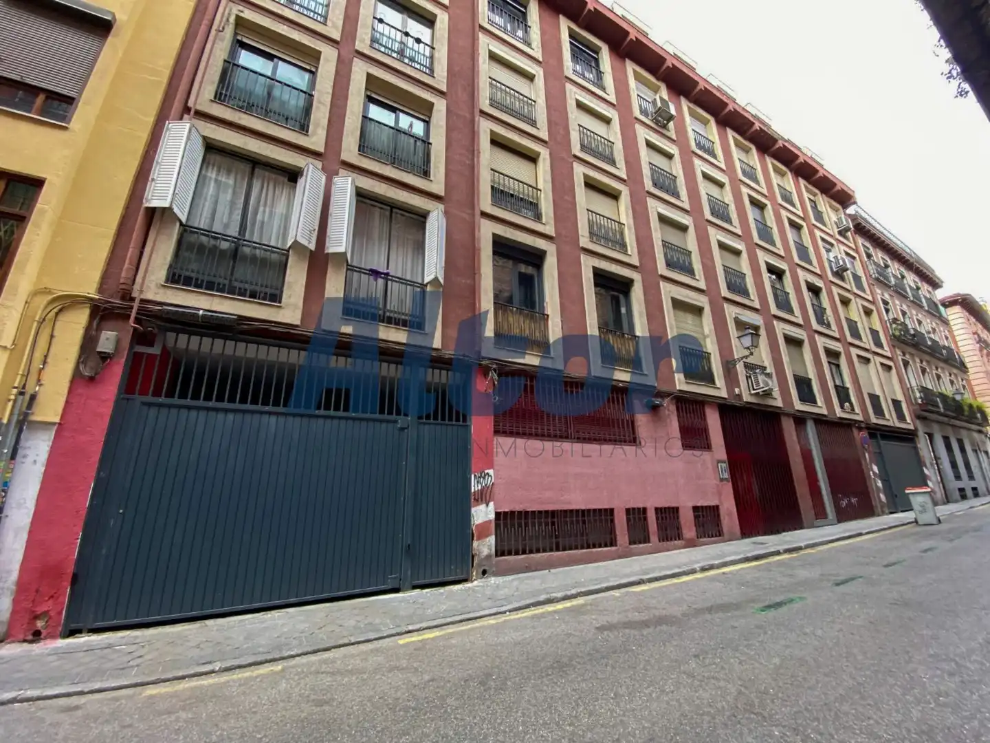 Vista exterior de Garaje en venta en Madrid