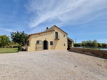 Casa rústica con balcón en venta en Calle CAMI DE LES PLANES