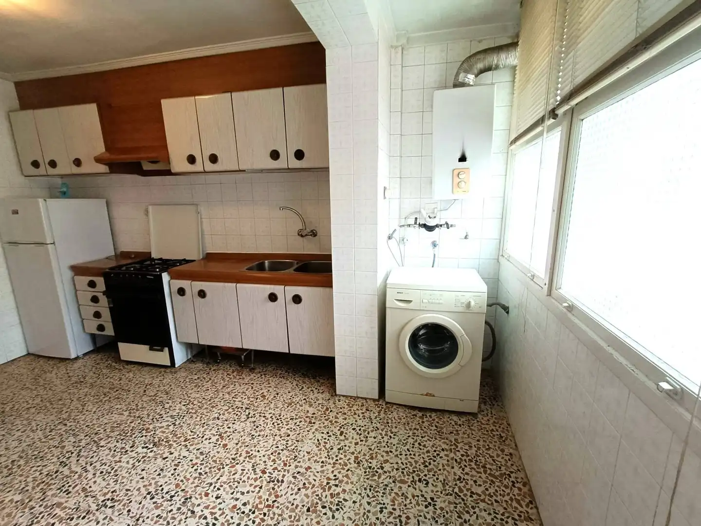 Kitchen of Flat for sale in Alicante / Alacant  with Terrace and Balcony