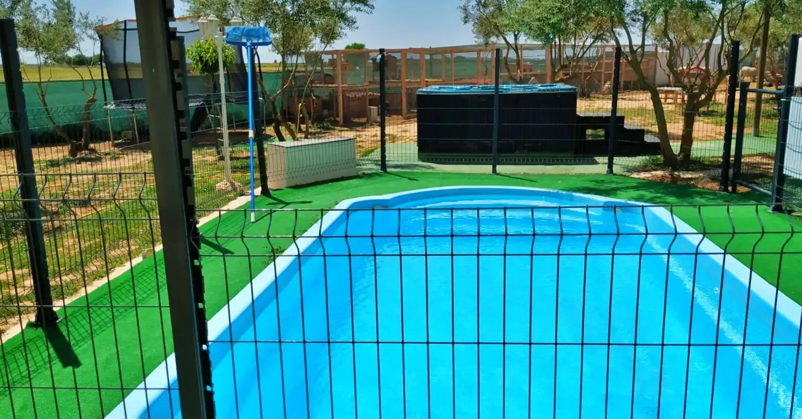 Piscina de Casa o chalet en venta en Alcalá del Júcar con Aire acondicionado, Jardín privado y Terraza
