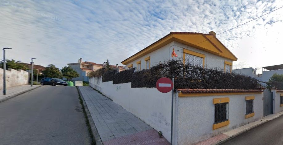 Exterior view of House or chalet for sale in Linares  with Storage room and Furnished