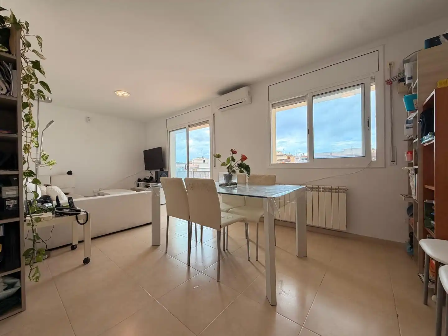 Sala d'estar de Àtic en venda en Cunit amb Aire condicionat, Calefacció i Terrassa