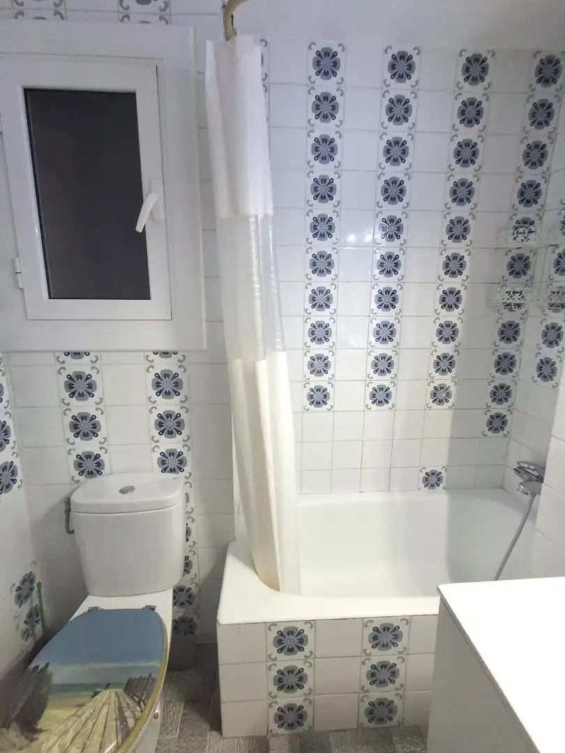 Baño de Piso en venta en Sitges con Aire acondicionado, Parquet y Horno