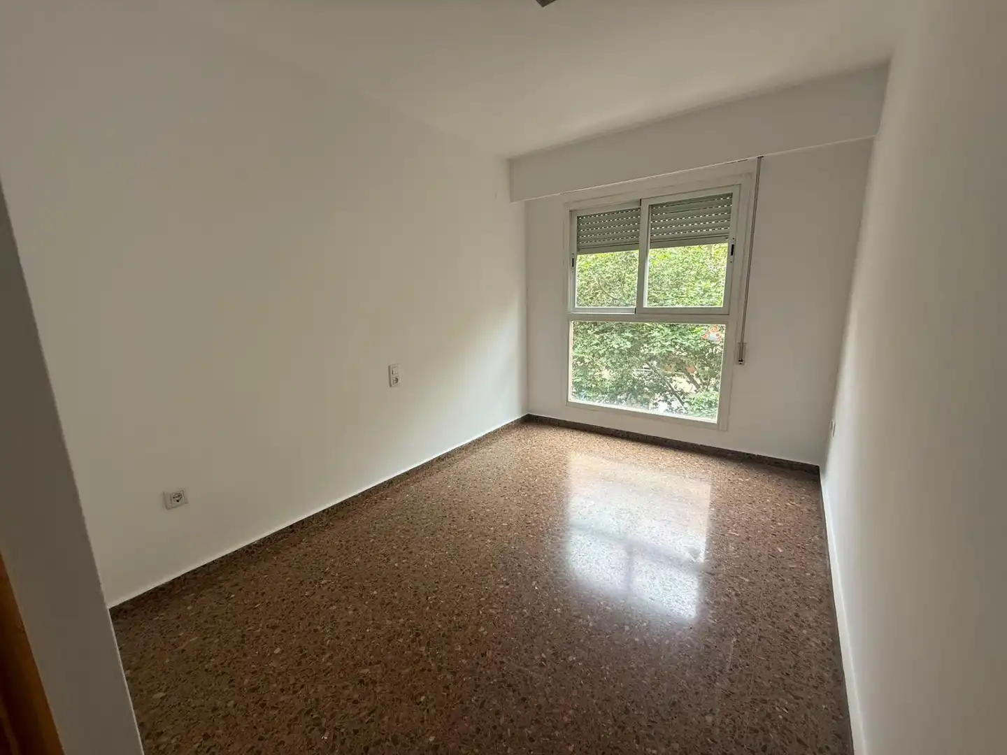 Bedroom of Flat for rent in Valencia  with Air Conditioner, Heating and Terrace