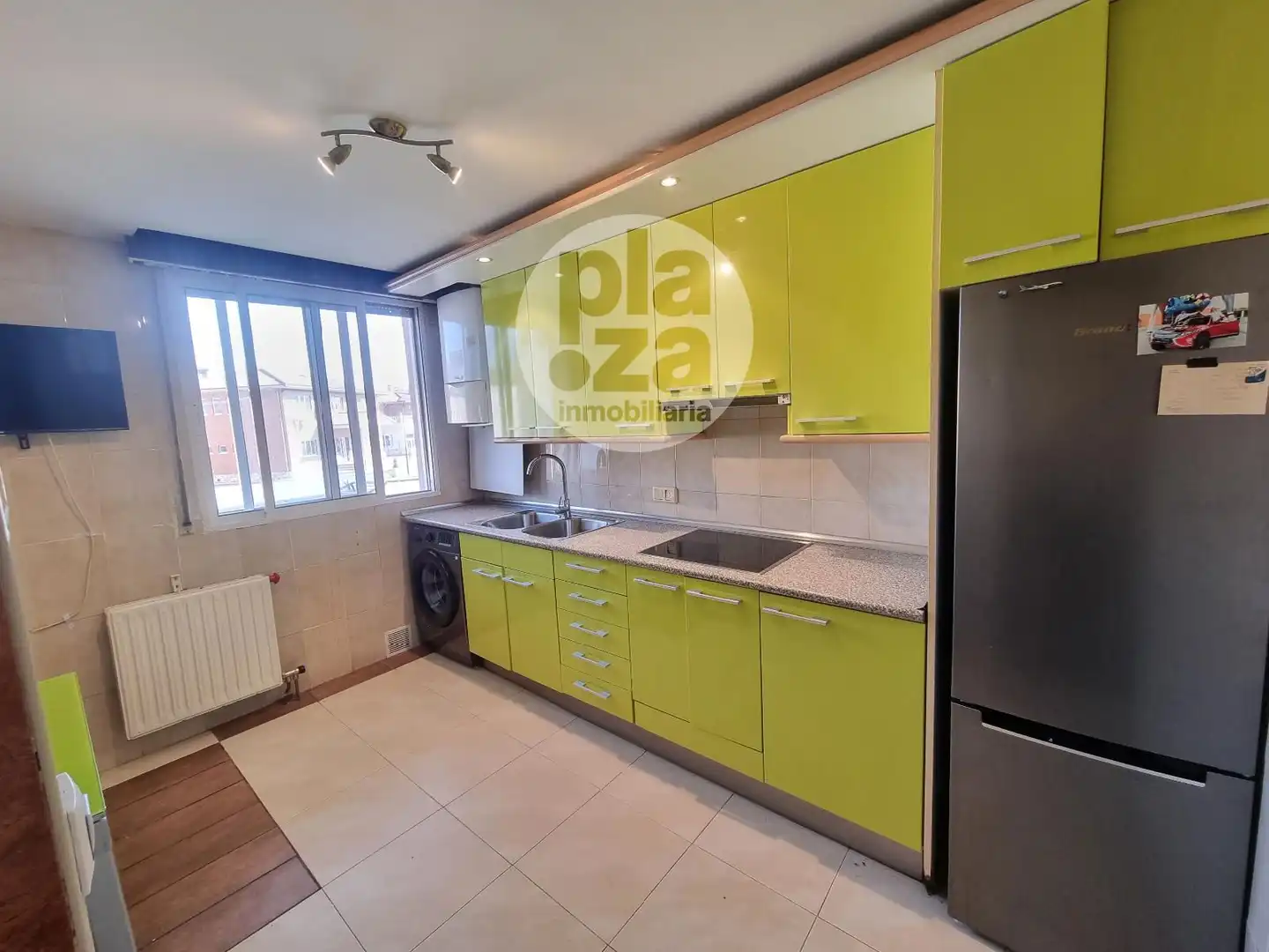 Cocina de Piso en venta en San Mamés de Burgos con Calefacción y Trastero