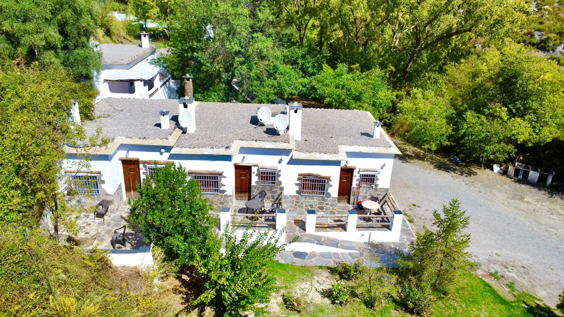 Vista exterior de Terreno en venta en Alpujarra de la Sierra