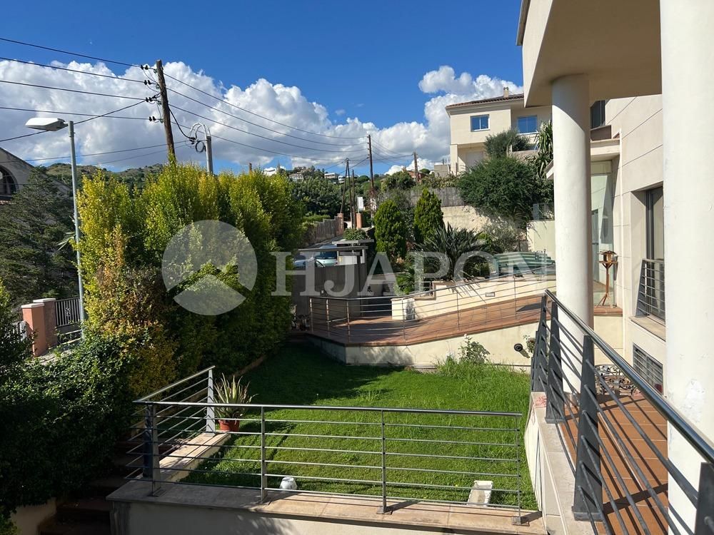 Terrassa de Casa o xalet en venda en Alella amb Aire condicionat, Calefacció i Jardí privat