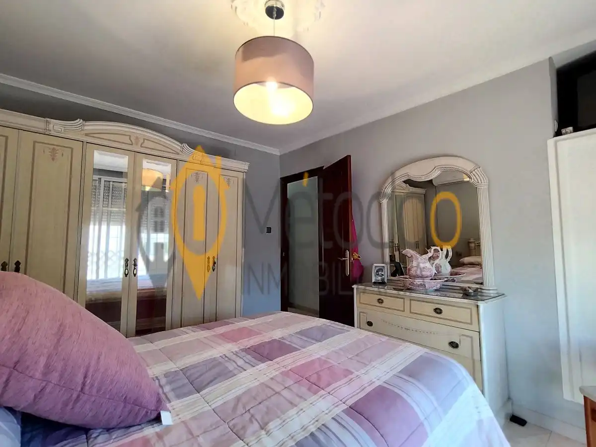 Bedroom of Detached homes for sale in Sevilla  with Air Conditioner and Terrace
