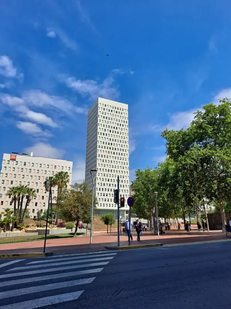 Exterior view of Office for rent in Santa Coloma de Gramenet