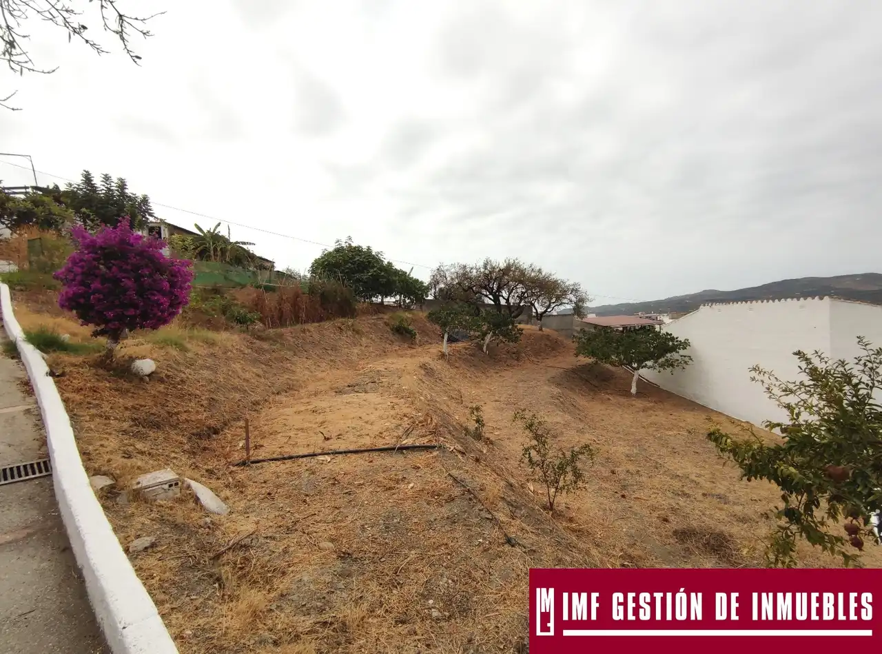 Finca rústica en venta en Vélez-Málaga con Jardín privado, Terraza y Trastero